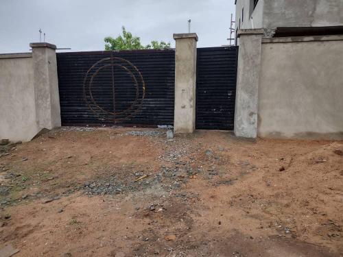 Fixing Of Gate